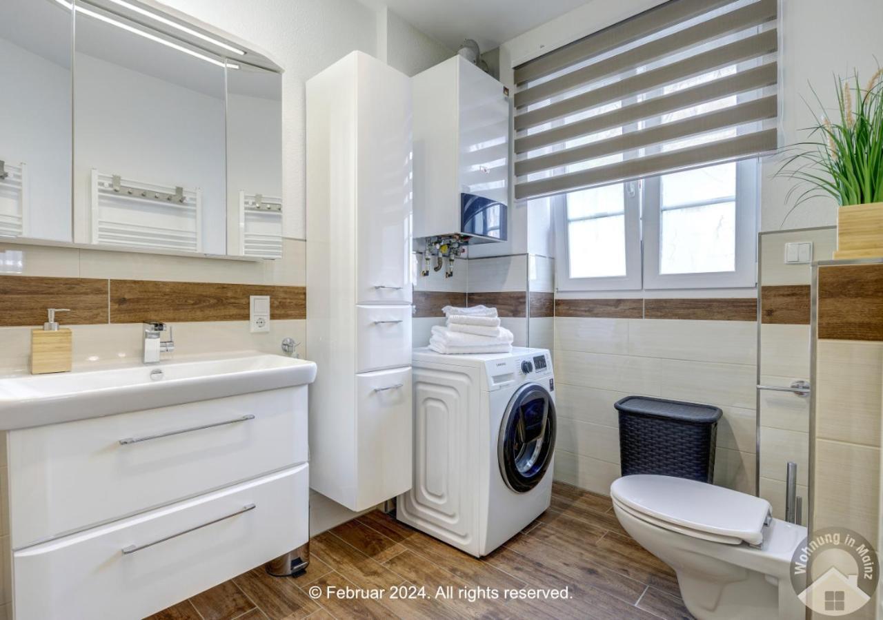 Schoene Wohnung In Beliebte Stadtteil Von מיינץ מראה חיצוני תמונה