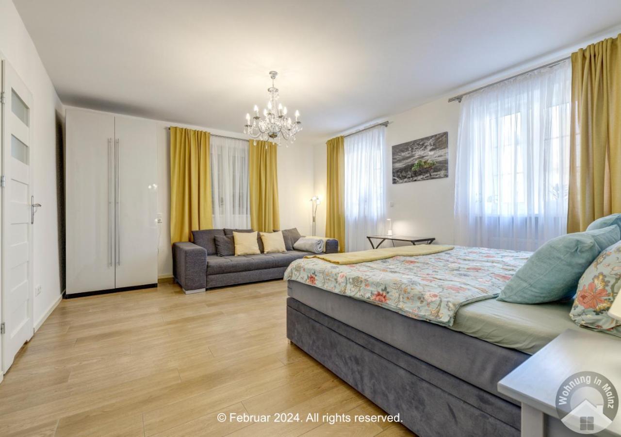 Schoene Wohnung In Beliebte Stadtteil Von מיינץ מראה חיצוני תמונה