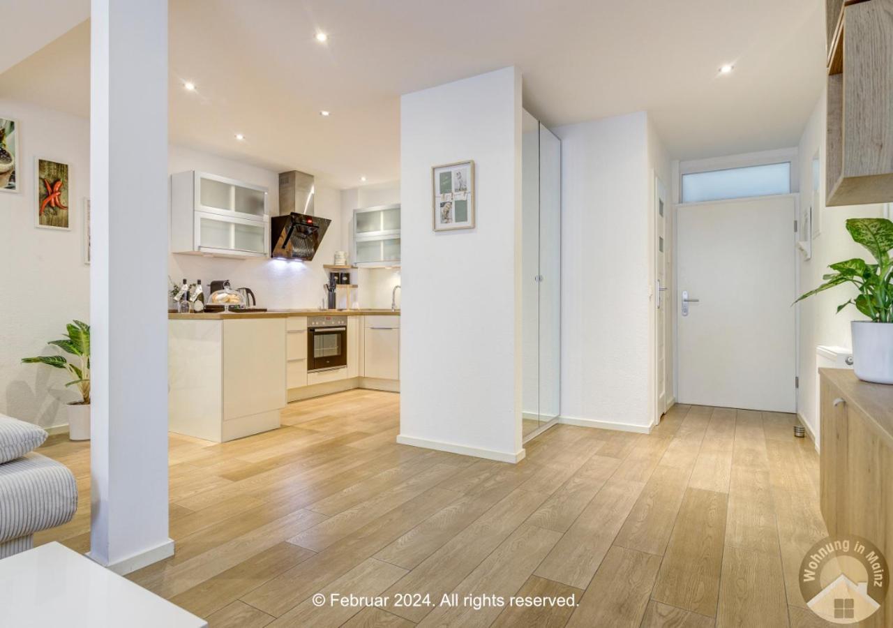 Schoene Wohnung In Beliebte Stadtteil Von מיינץ מראה חיצוני תמונה
